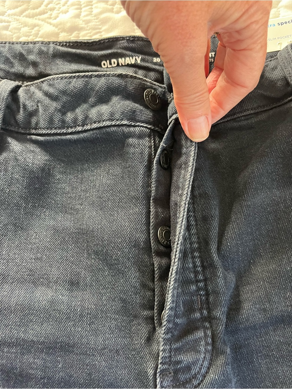 Old Navy High-Waisted O.G. Straight Button-Fly Cut-Off Jeans - Picture 5 of 7